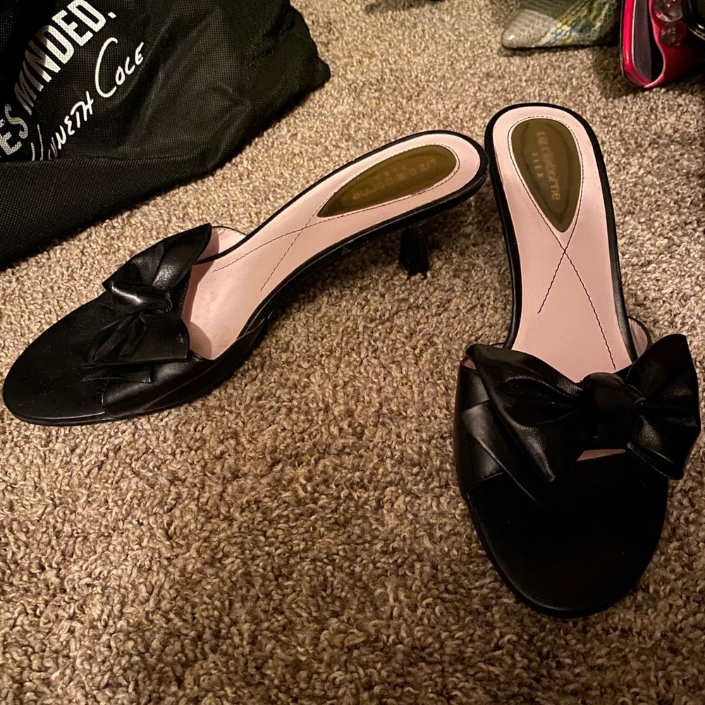 Liz Claiborne Flex Slip-on Black Heels with Bow